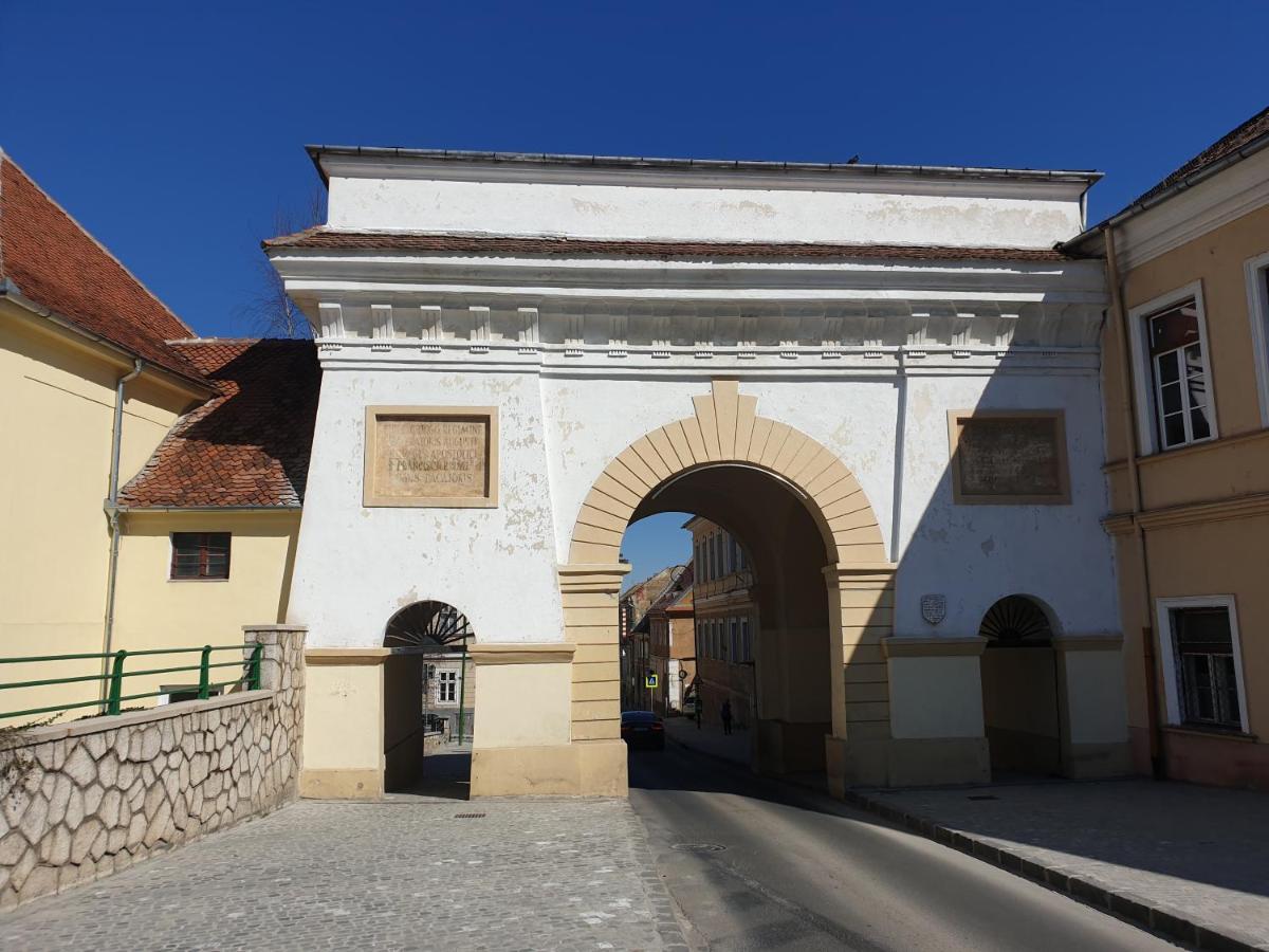 Old City Lux 2 Брашов Екстериор снимка